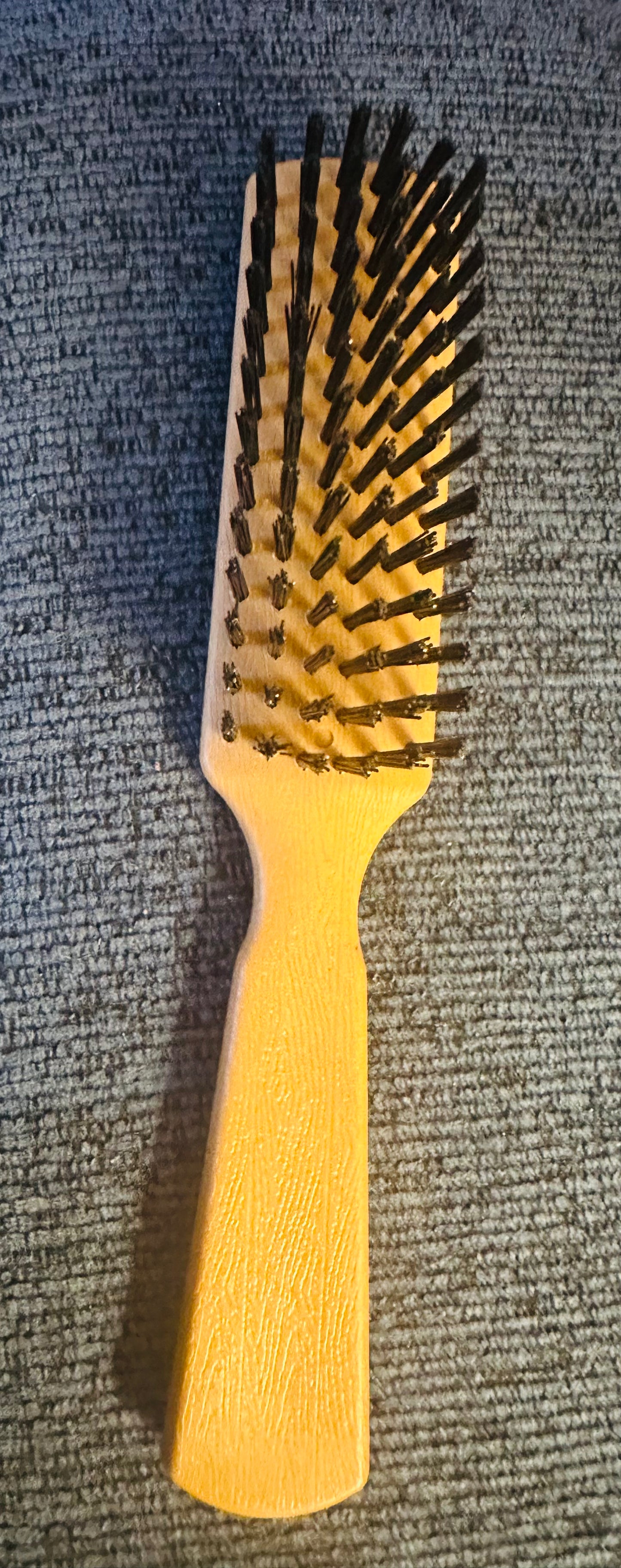 HAIR BRUSH