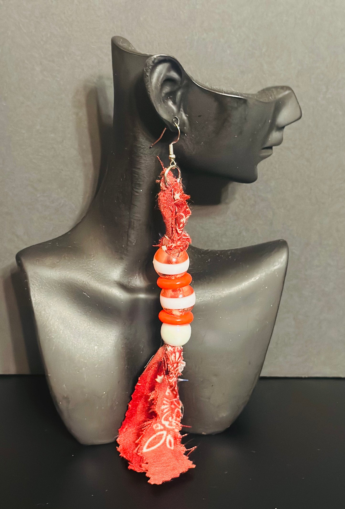 SCARFED/CHIC
